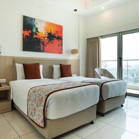 Ar Suites Klj Square غورغاون المظهر الخارجي الصورة