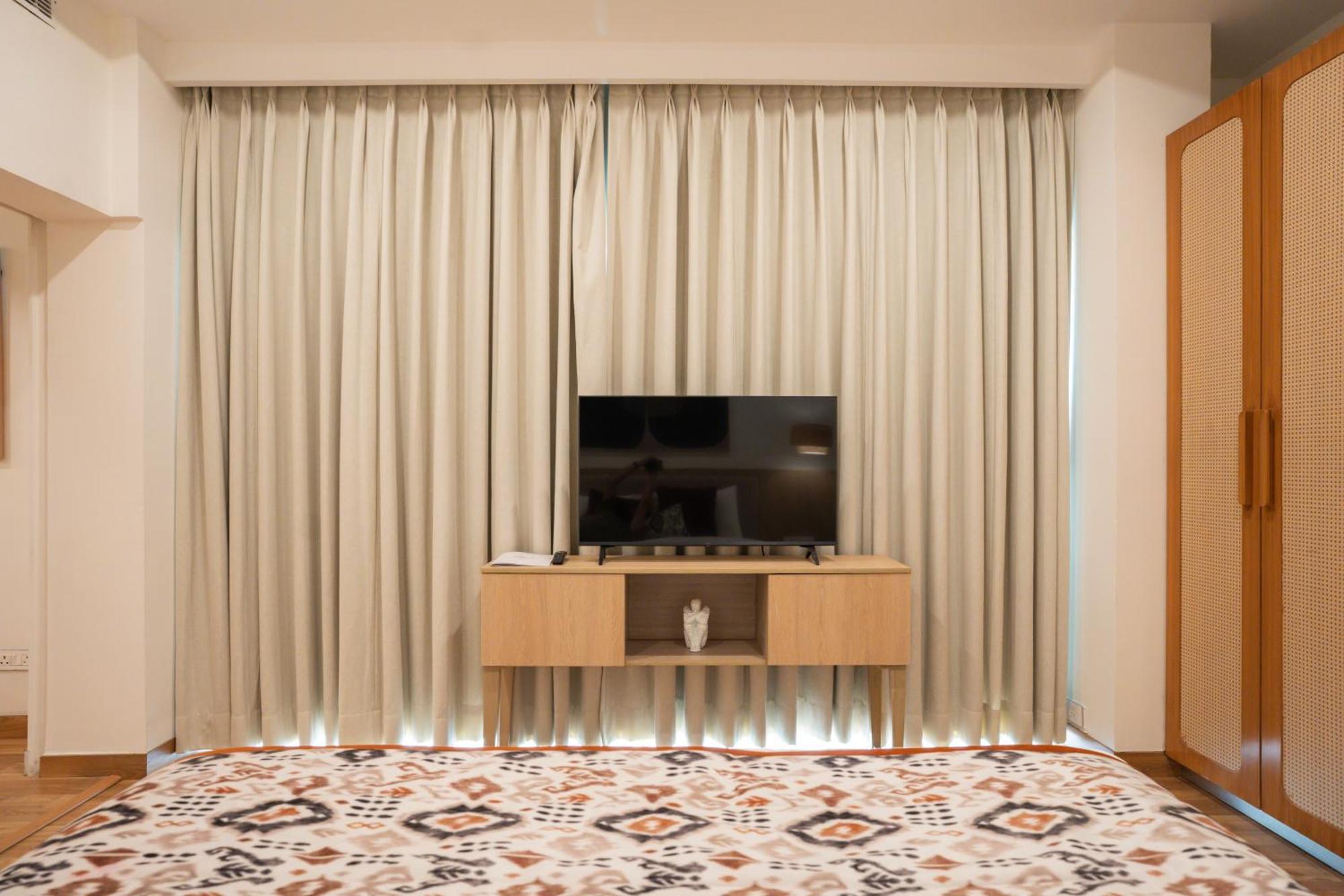 Ar Suites Klj Square غورغاون المظهر الخارجي الصورة
