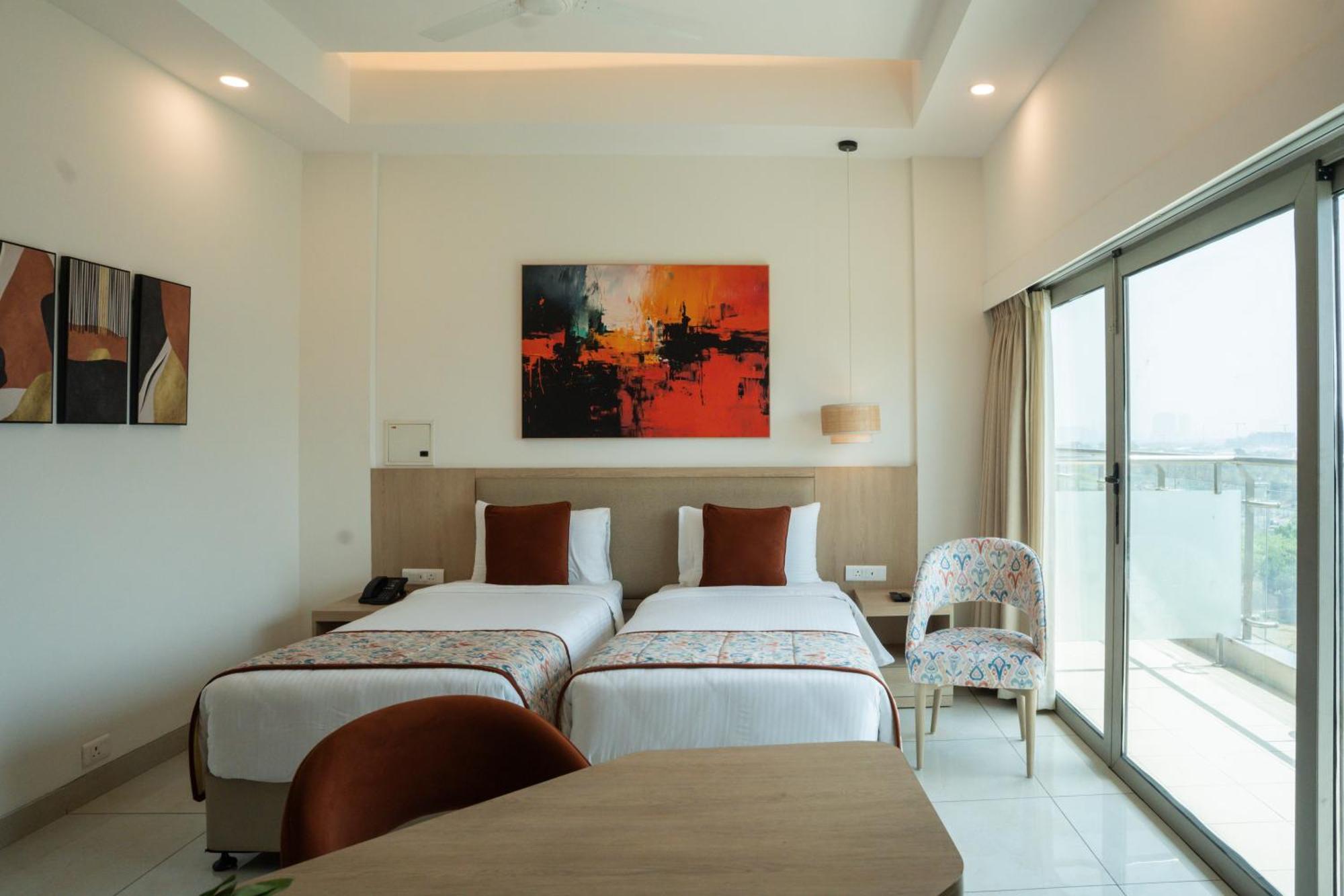 Ar Suites Klj Square غورغاون المظهر الخارجي الصورة