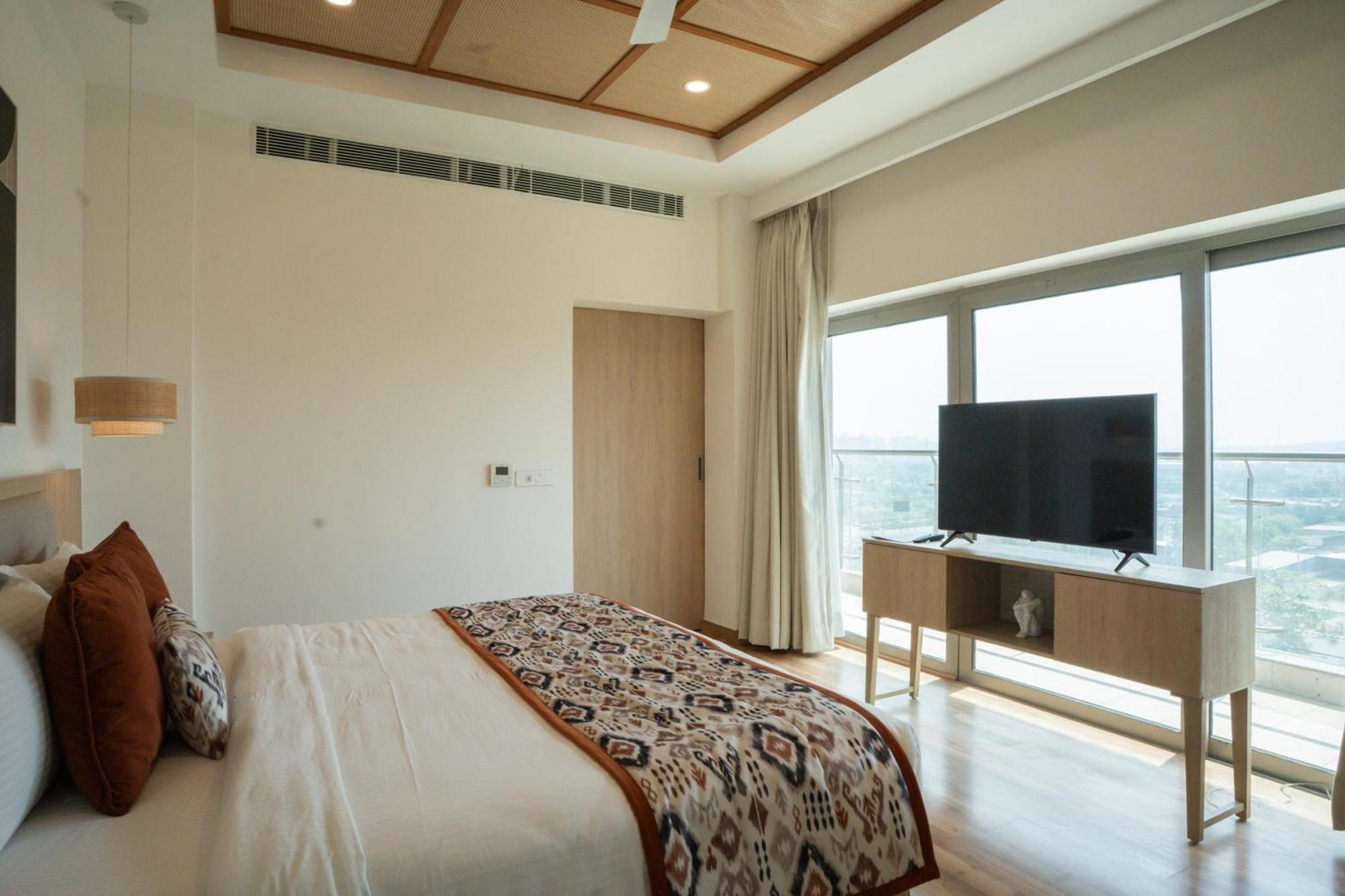 Ar Suites Klj Square غورغاون المظهر الخارجي الصورة