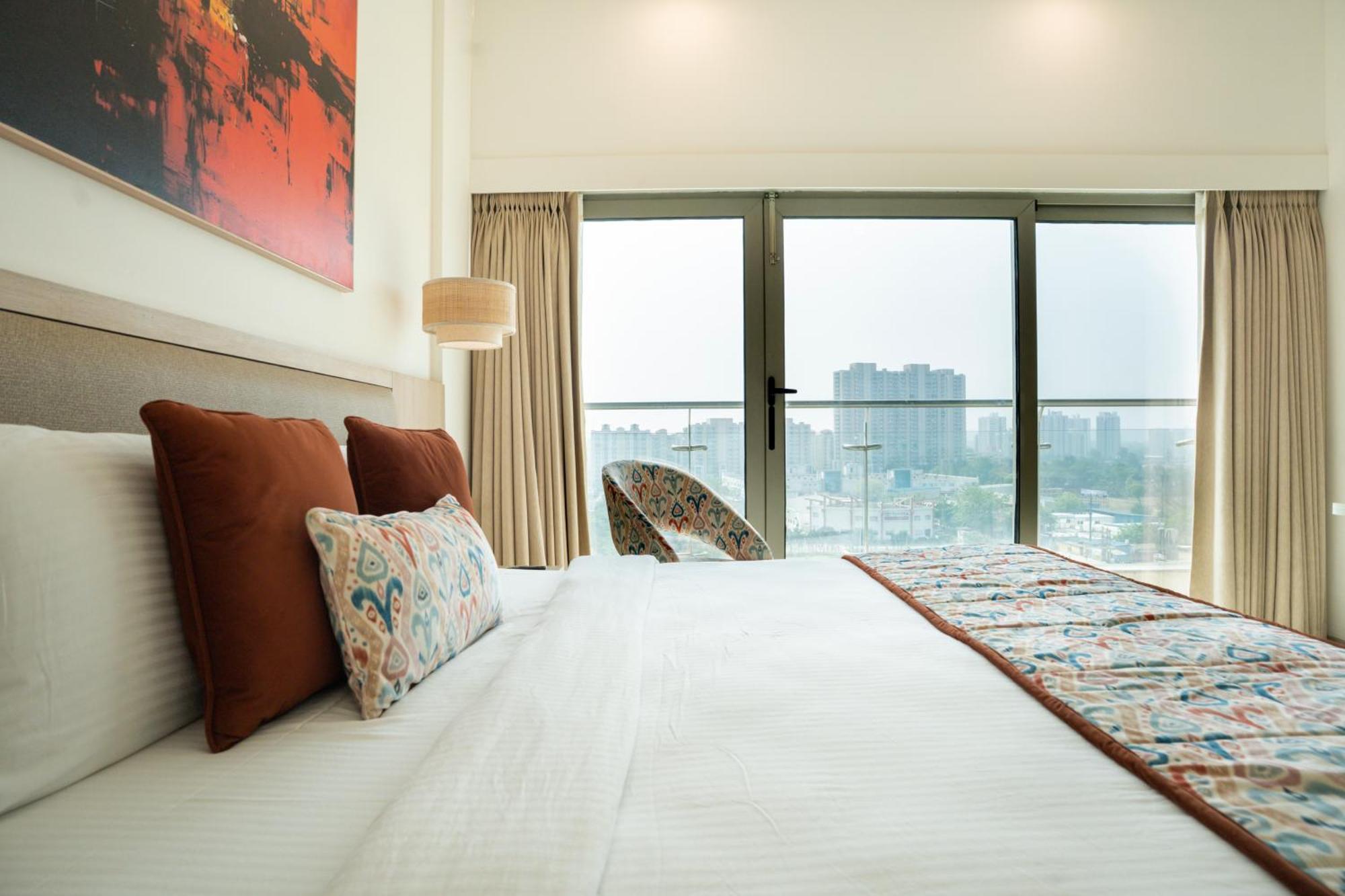 Ar Suites Klj Square غورغاون المظهر الخارجي الصورة