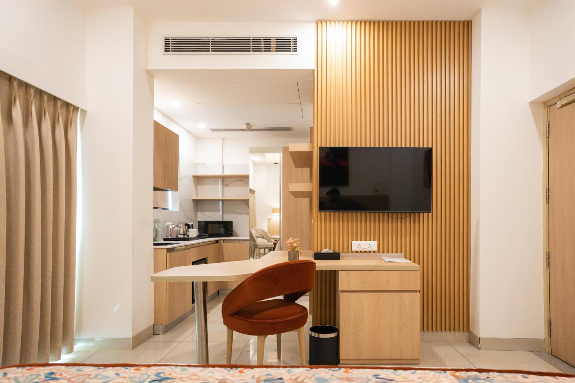 Ar Suites Klj Square غورغاون المظهر الخارجي الصورة