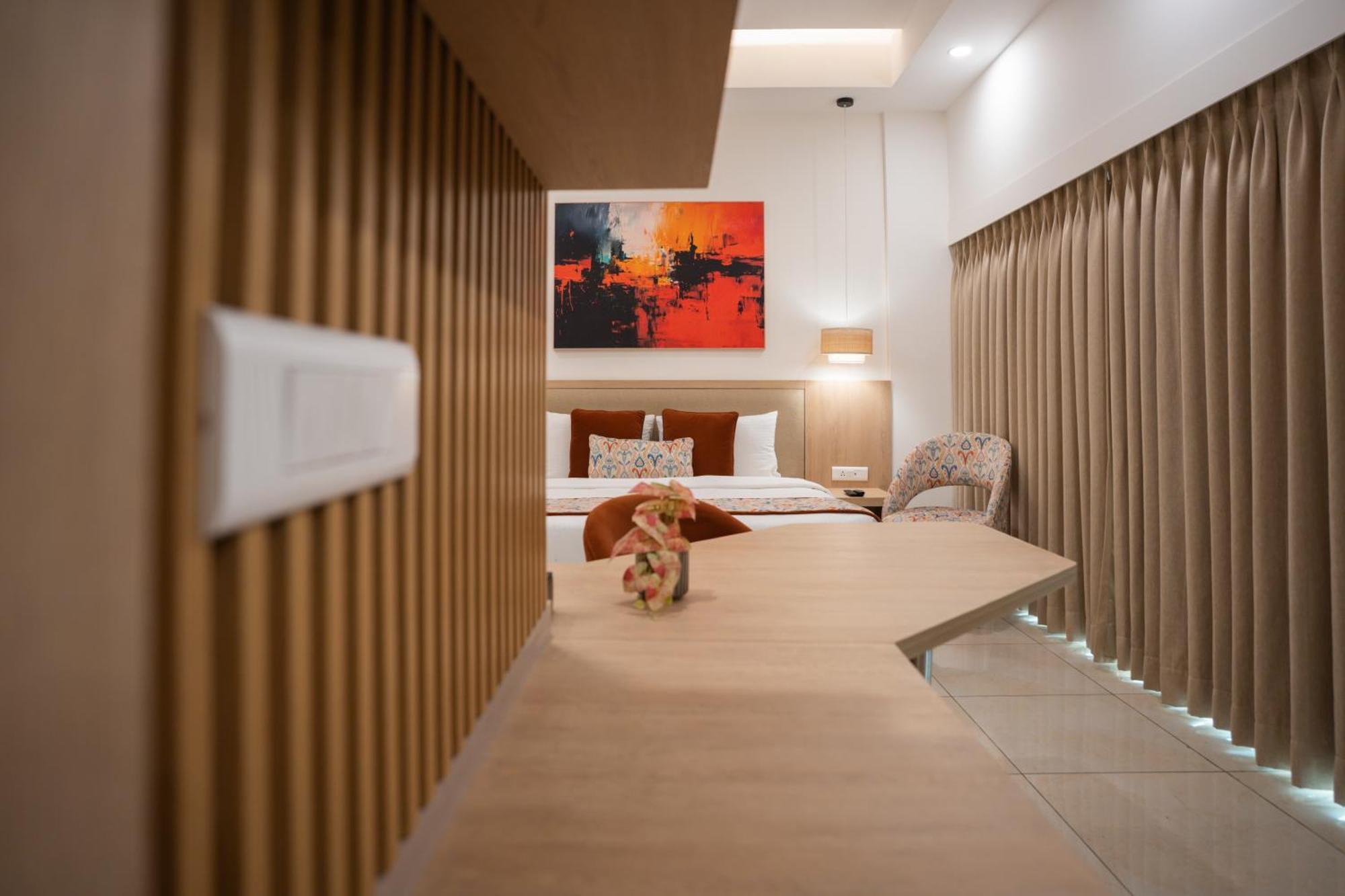Ar Suites Klj Square غورغاون المظهر الخارجي الصورة