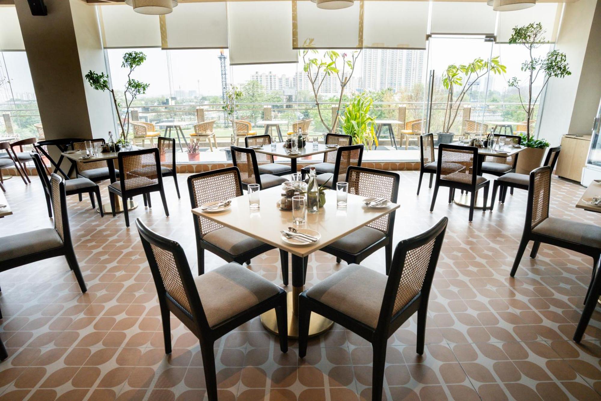 Ar Suites Klj Square غورغاون المظهر الخارجي الصورة